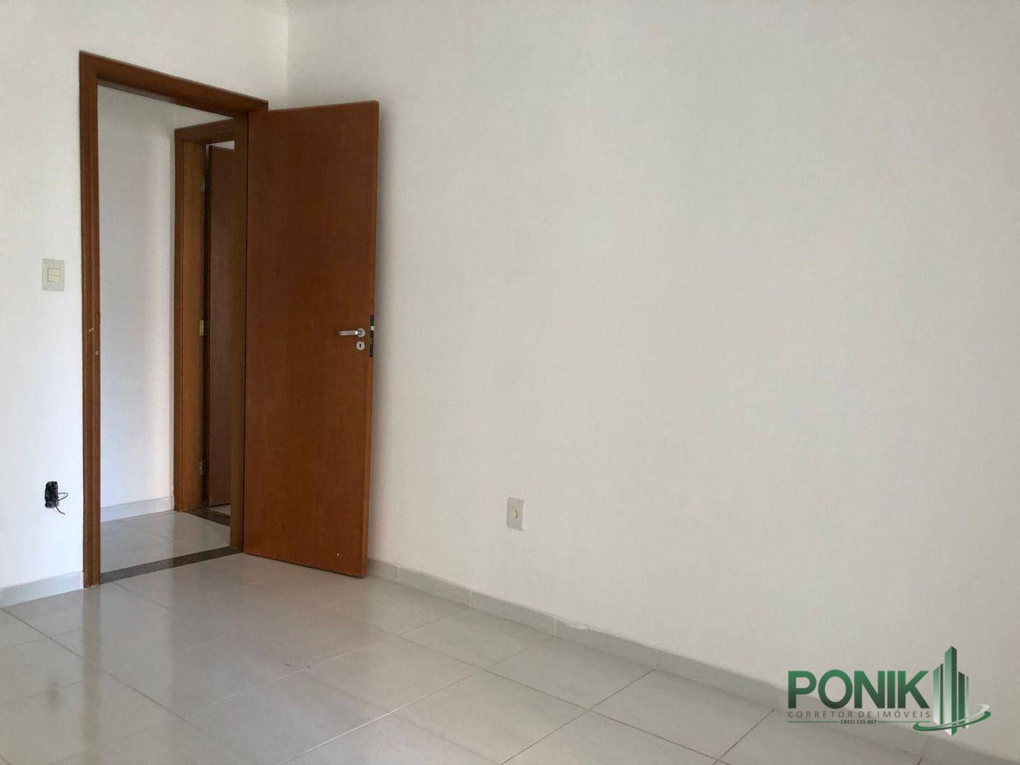 Apartamento à venda com 2 quartos, 83m² - Foto 4