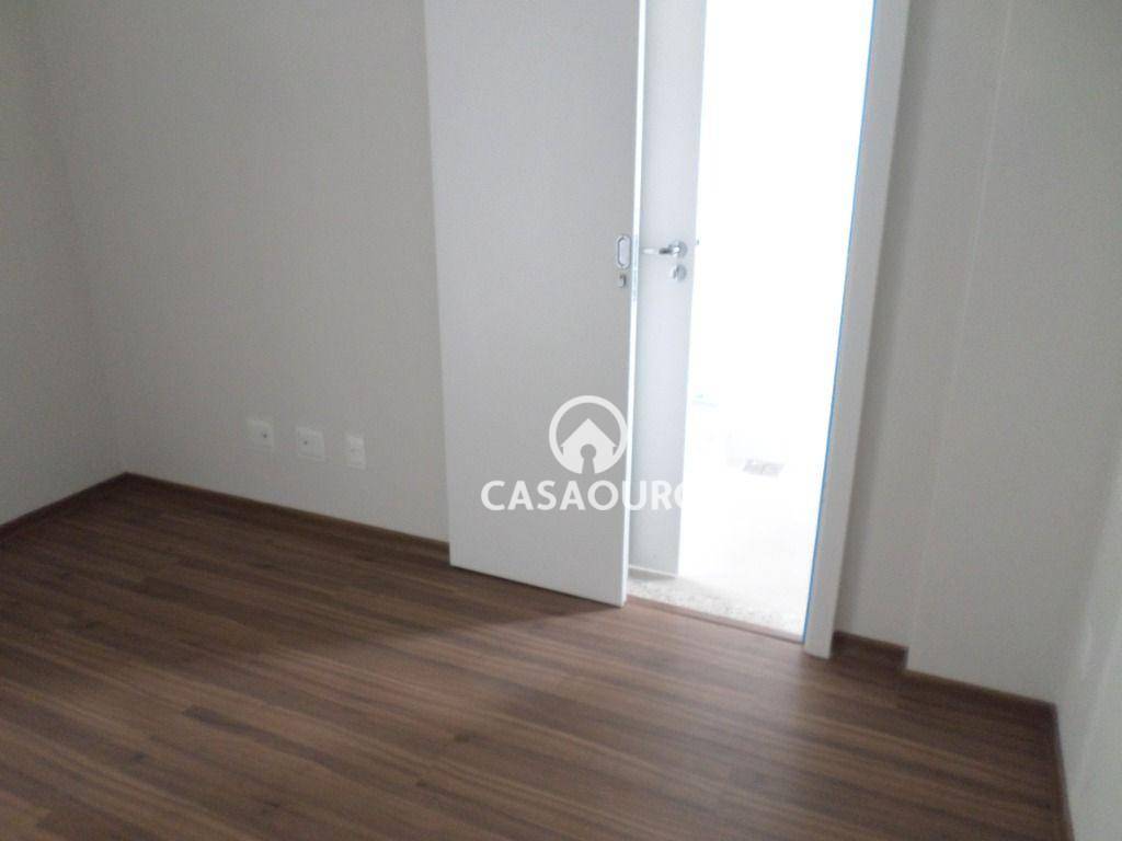 Apartamento à venda com 2 quartos, 68m² - Foto 12