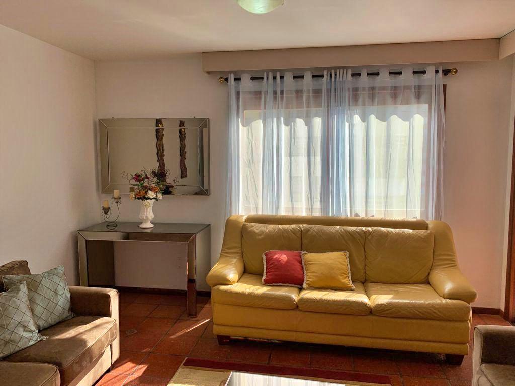 Apartamento à venda com 3 quartos, 153m² - Foto 4