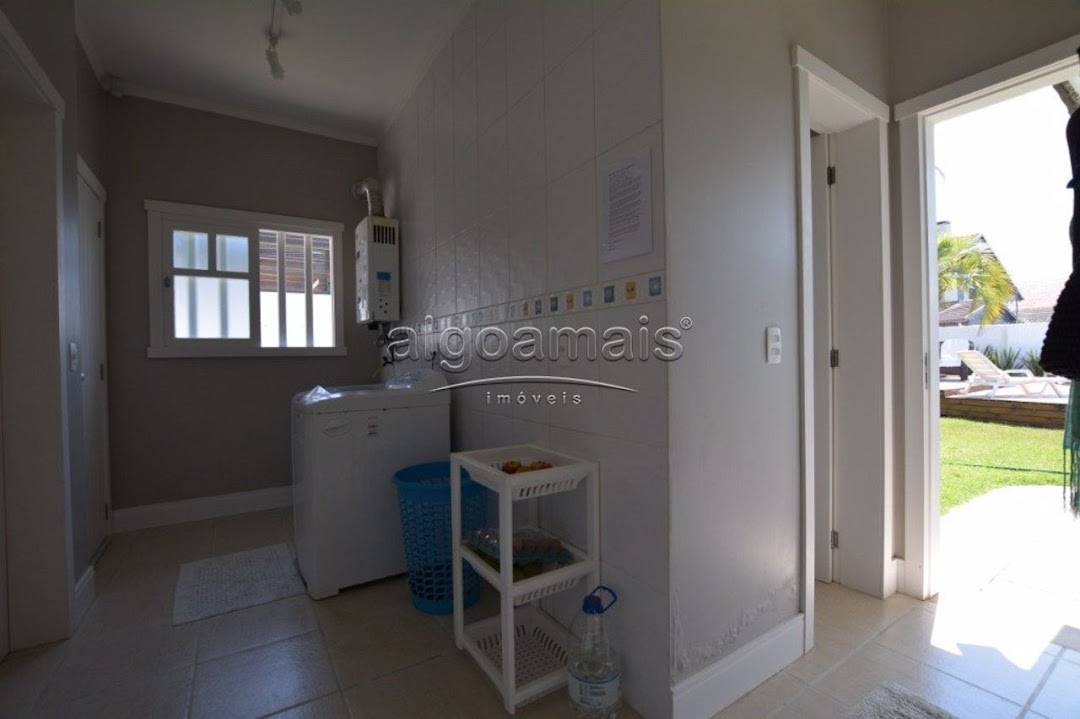 Casa à venda com 4 quartos, 380m² - Foto 35