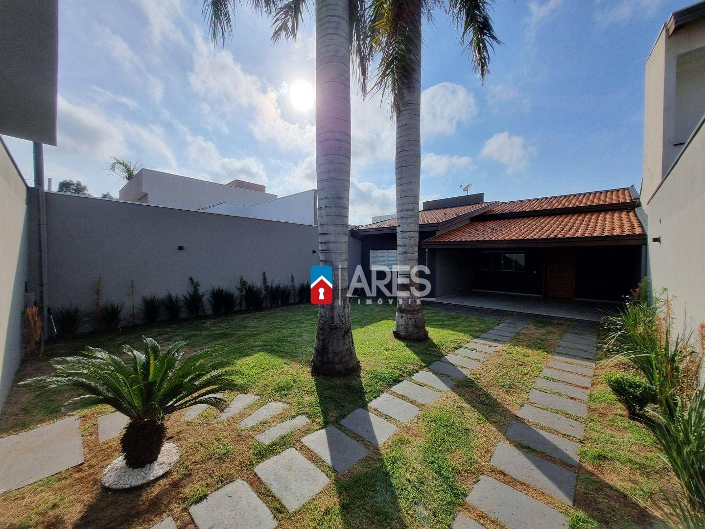 Casa, 3 quartos, 136 m² - Foto 1