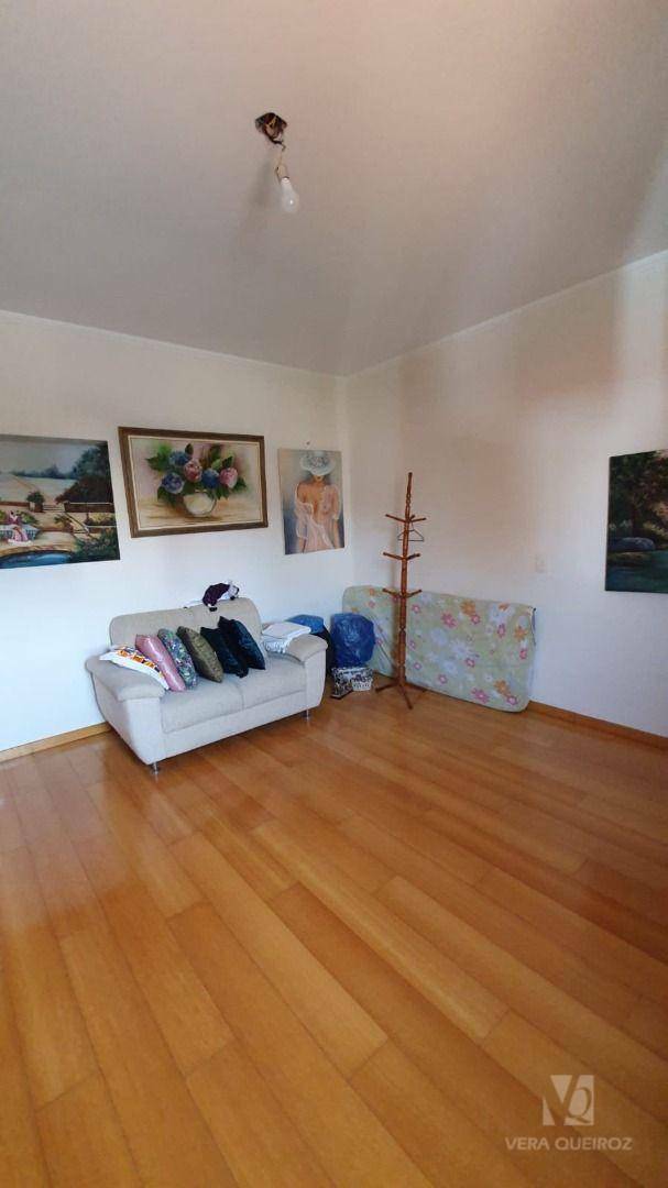 Casa à venda com 3 quartos, 225m² - Foto 16