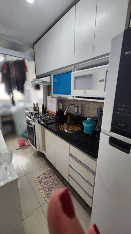 Apartamento à venda com 3 quartos, 67m² - Foto 3