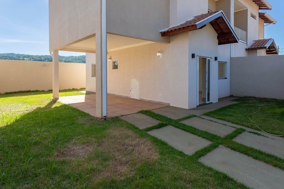 Casa à venda com 3 quartos, 140m² - Foto 5
