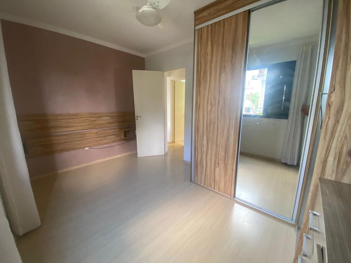 Apartamento para alugar com 2 quartos, 65m² - Foto 7