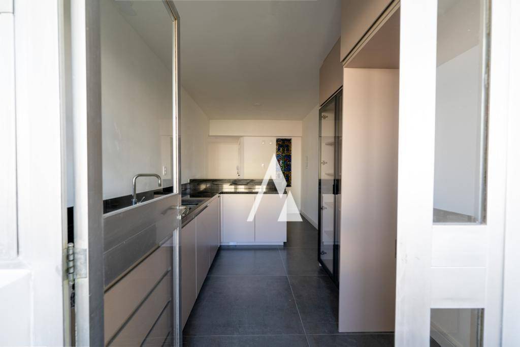 Apartamento à venda com 3 quartos, 128m² - Foto 7