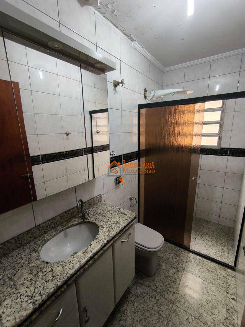 Sobrado à venda e aluguel com 3 quartos, 200m² - Foto 14