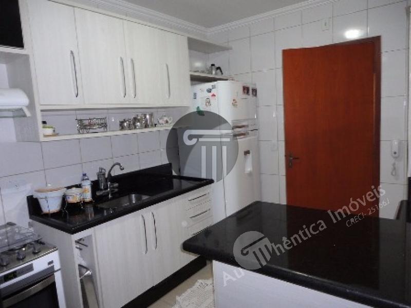 Apartamento à venda com 3 quartos, 79m² - Foto 3