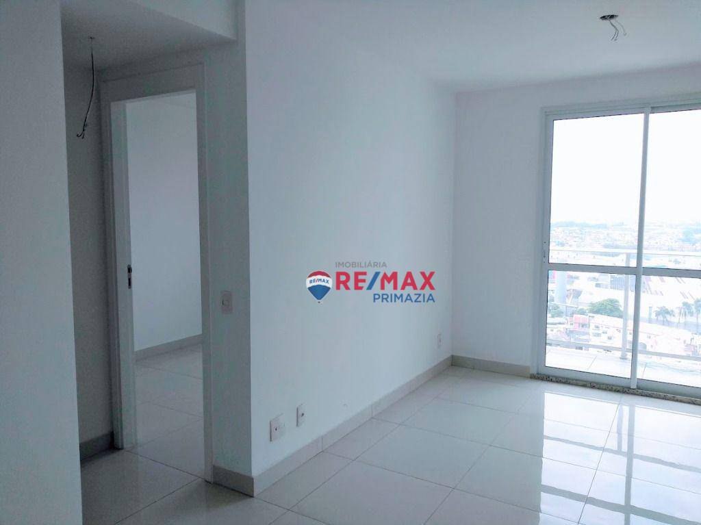 Apartamento à venda com 1 quarto, 45m² - Foto 4