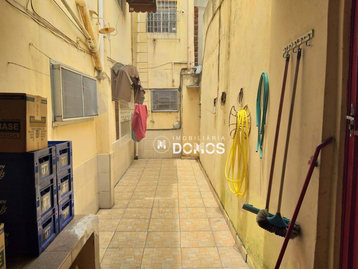 Sobrado à venda com 4 quartos, 216m² - Foto 13