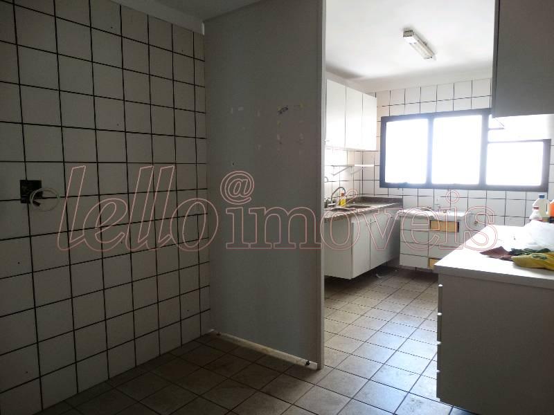 Apartamento para alugar com 4 quartos, 170m² - Foto 12