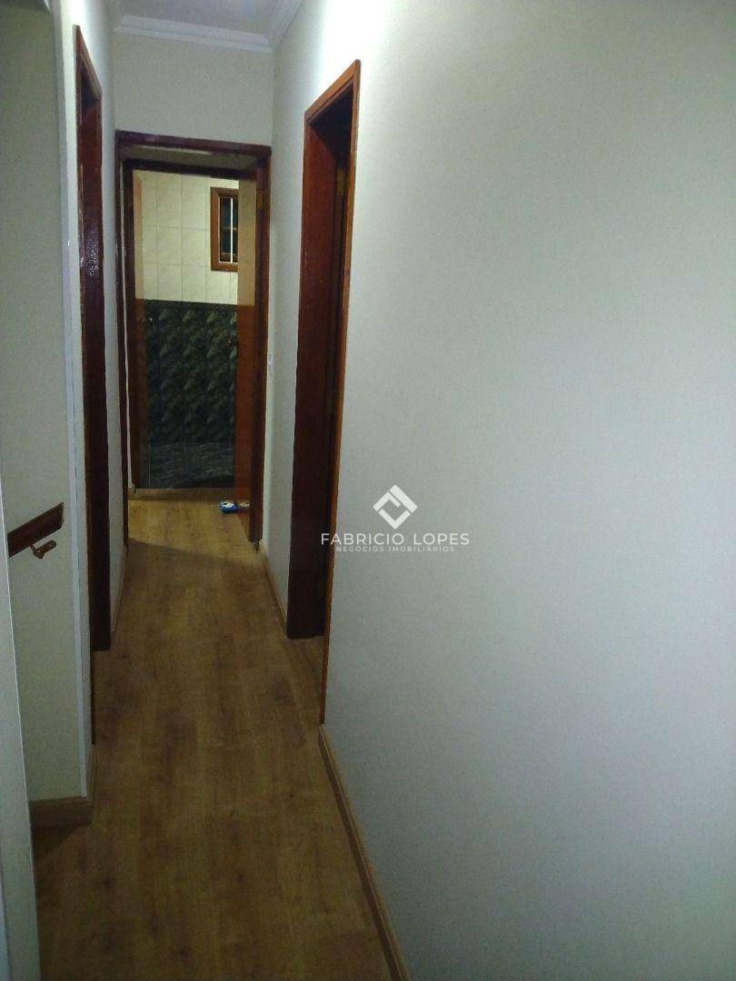 Casa à venda com 4 quartos, 180m² - Foto 13