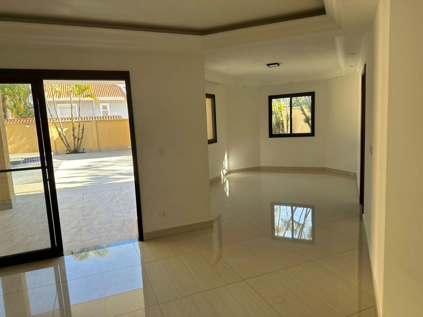 Casa para alugar com 4 quartos, 460m² - Foto 8