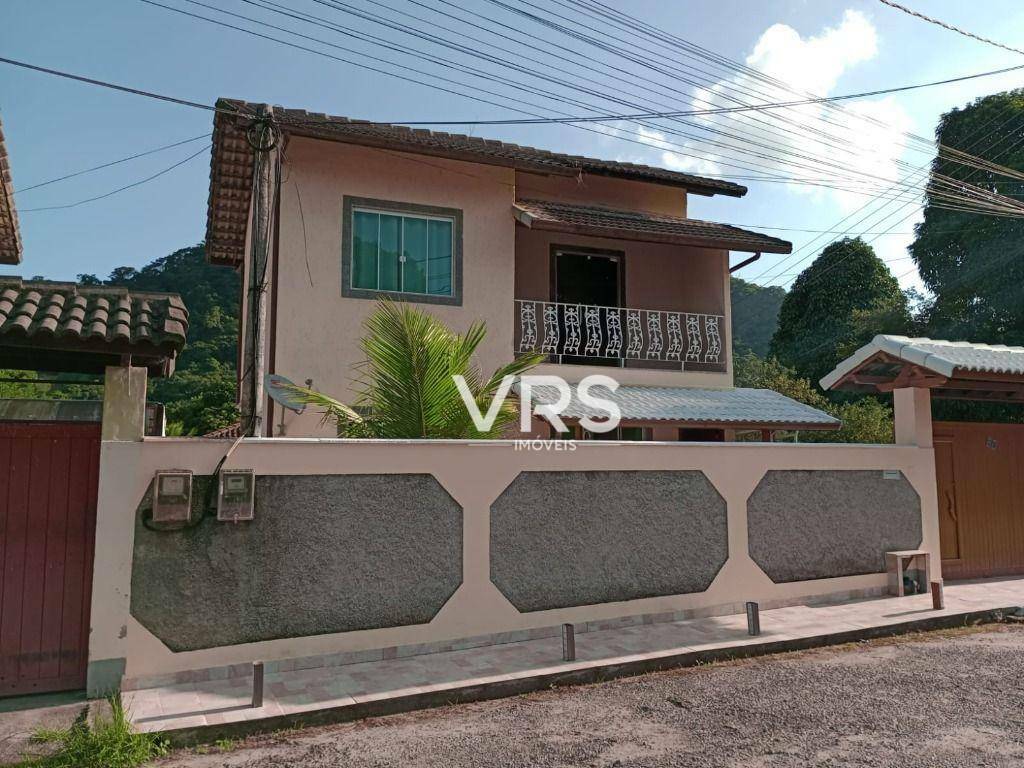 Casa à venda com 2 quartos, 108m² - Foto 2