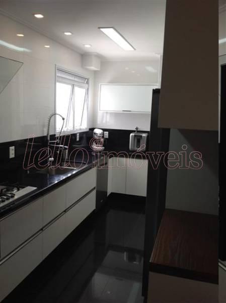 Apartamento à venda com 3 quartos, 200m² - Foto 11