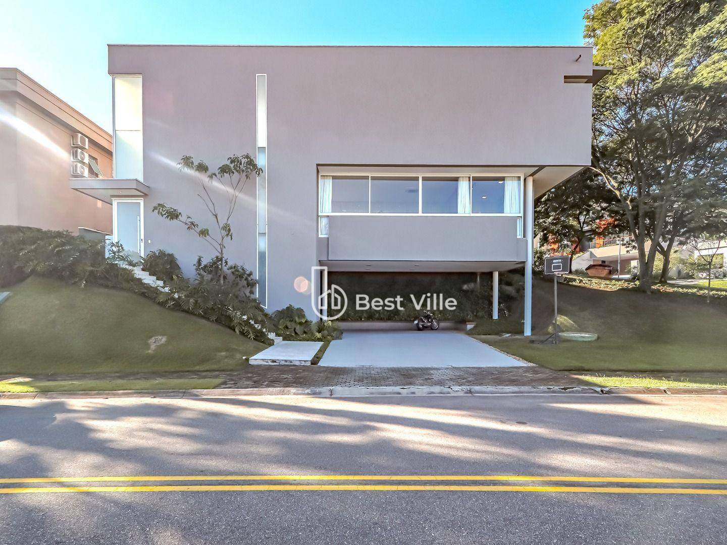Casa de Condomínio à venda com 4 quartos, 774m² - Foto 1