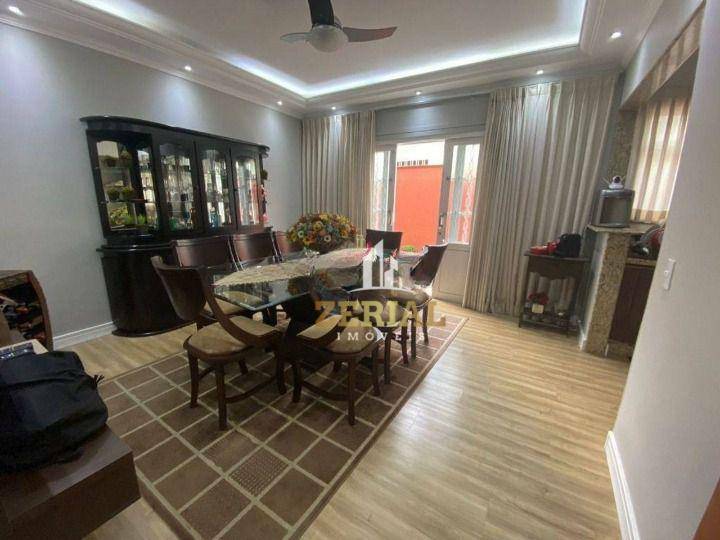 Casa à venda com 4 quartos, 250m² - Foto 3