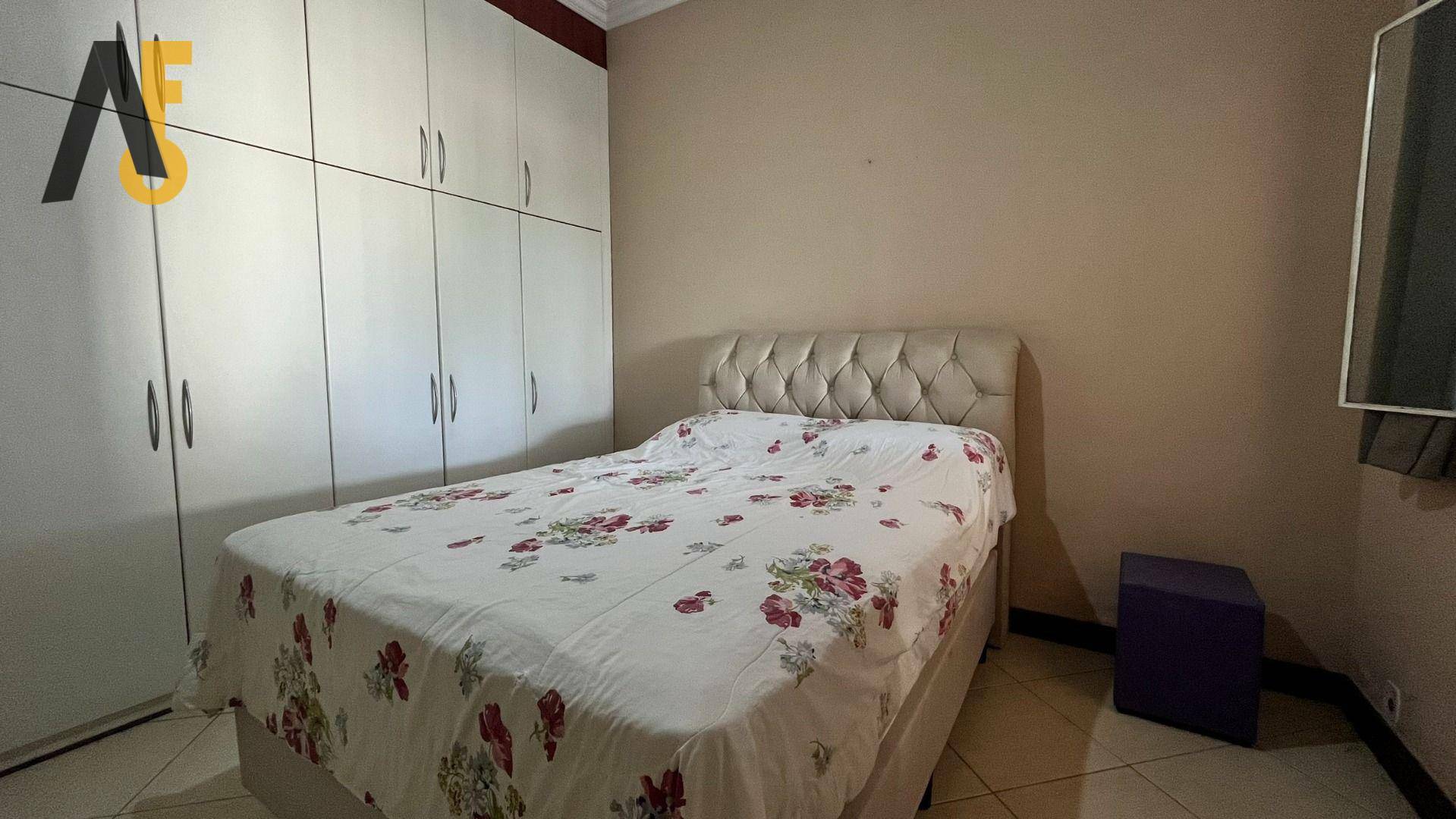 Casa de Condomínio à venda com 3 quartos, 200m² - Foto 32