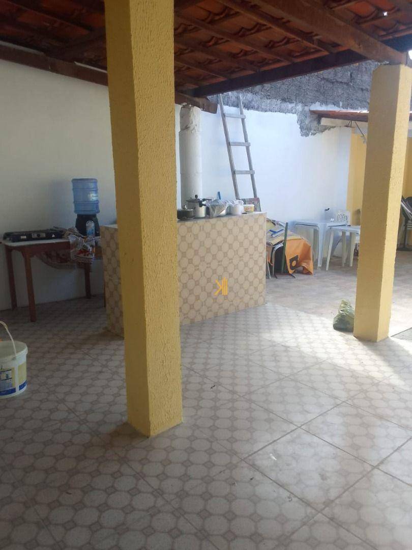 Casa à venda com 1 quarto, 180M2 - Foto 4