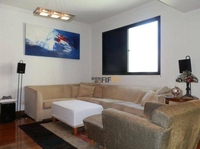 Apartamento à venda com 3 quartos, 240m² - Foto 9