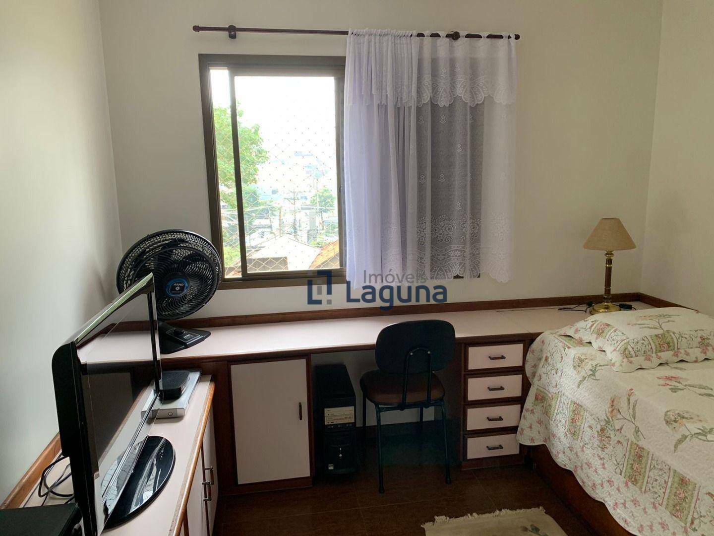 Apartamento à venda com 4 quartos, 136m² - Foto 17