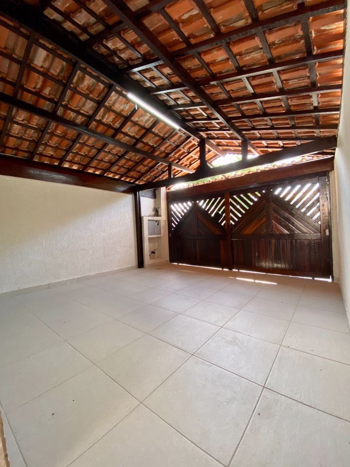 Casa à venda com 3 quartos, 103m² - Foto 1