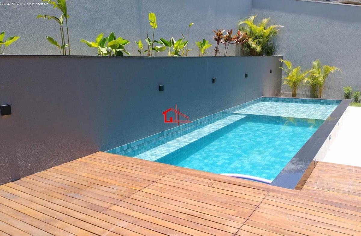 Casa de Condomínio à venda com 5 quartos, 375m² - Foto 4