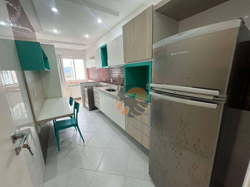 Apartamento para alugar com 3 quartos, 1m² - Foto 6