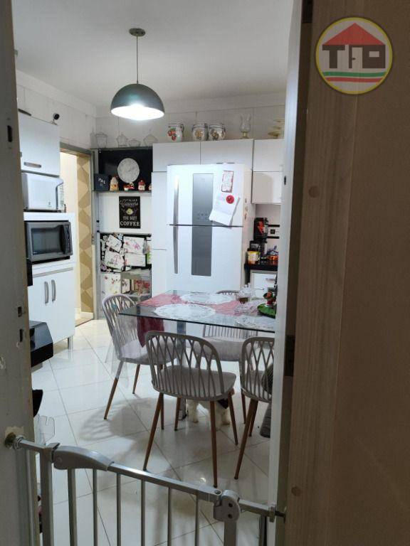 Apartamento à venda com 3 quartos, 140m² - Foto 7