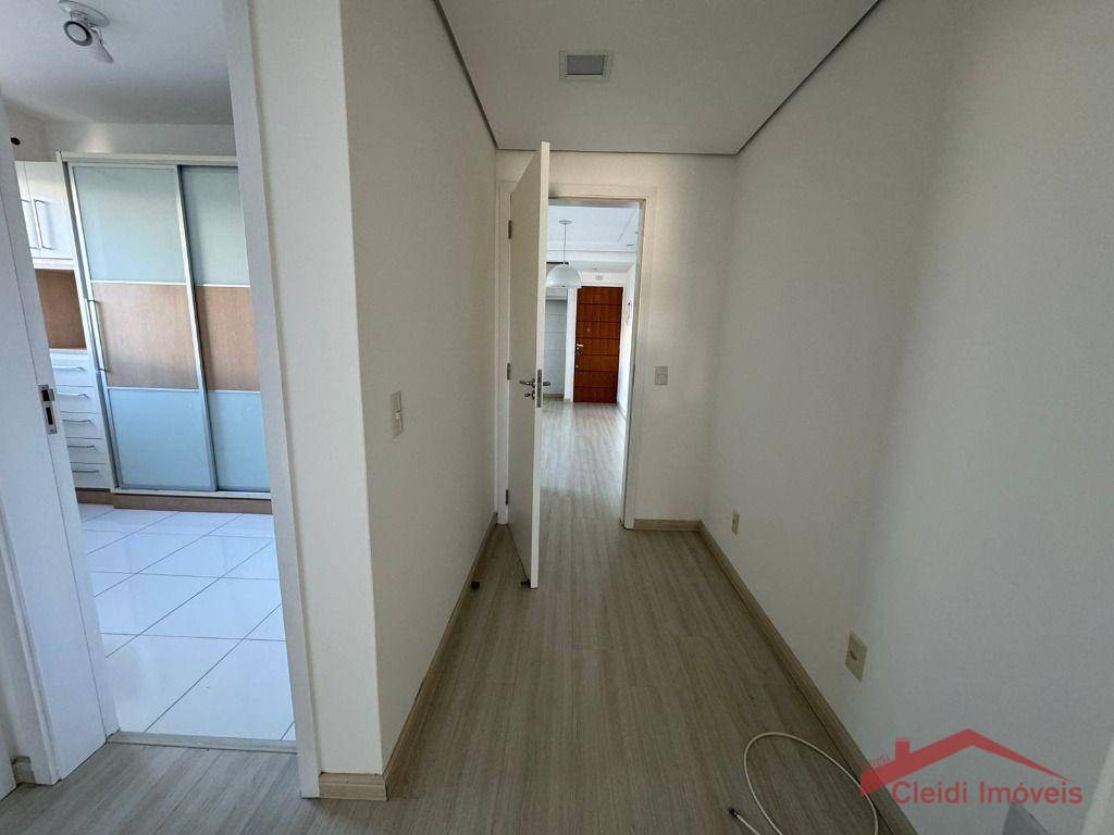 Apartamento para alugar com 3 quartos, 90m² - Foto 22