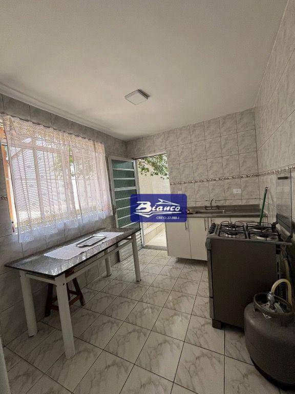 Sobrado à venda com 3 quartos, 221m² - Foto 9