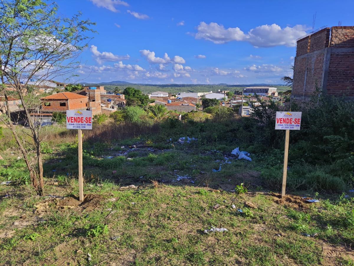 Terreno à venda, 200m² - Foto 1