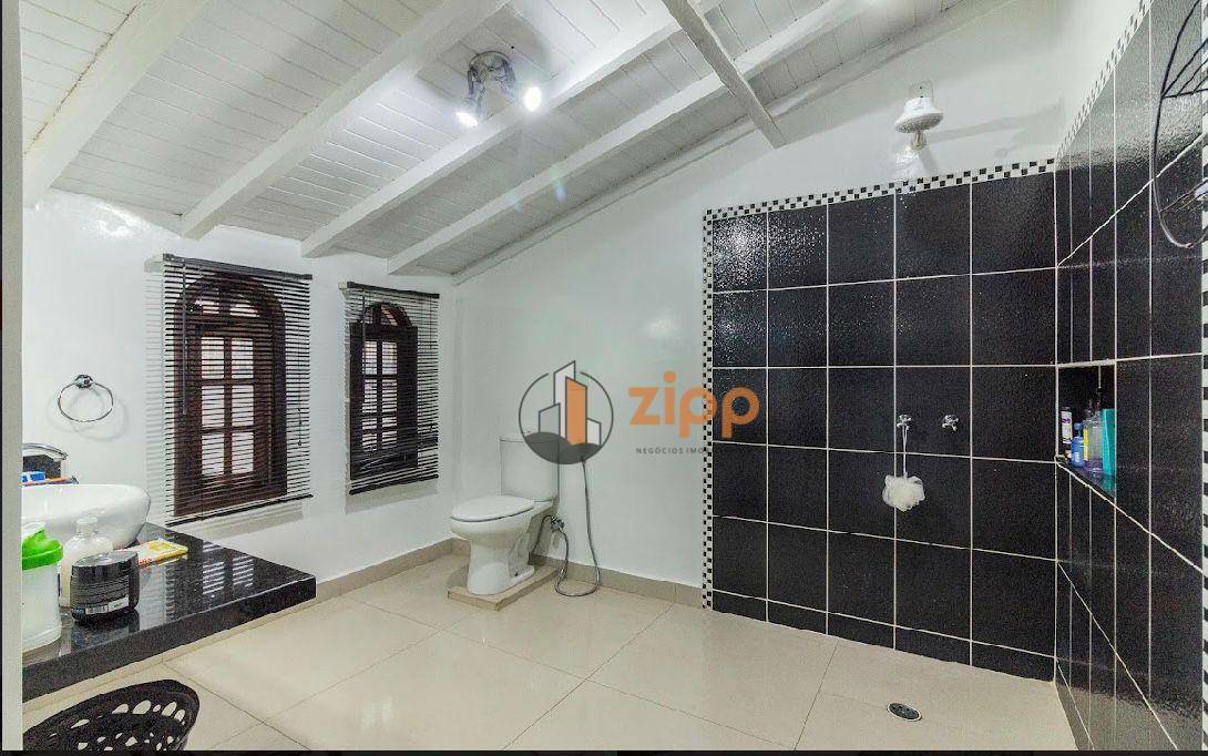 Sobrado para alugar com 5 quartos, 409m² - Foto 17