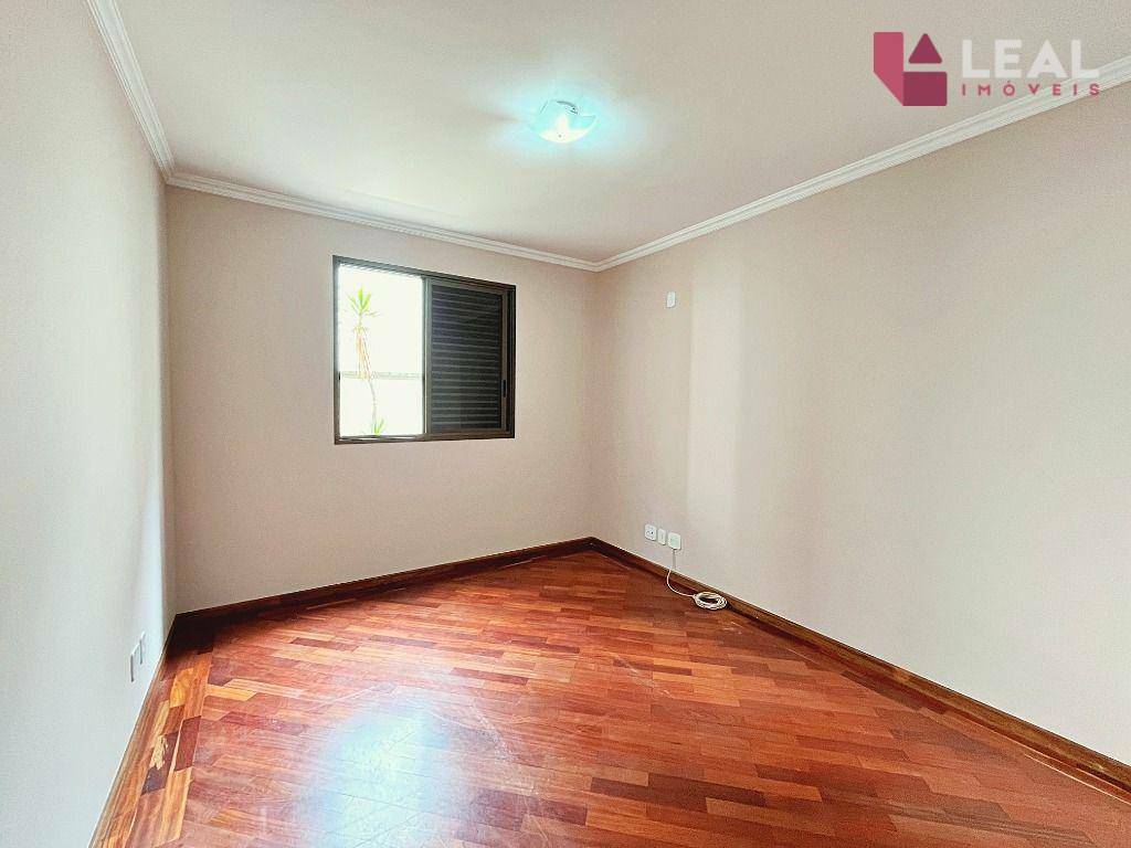 Apartamento à venda com 3 quartos, 223m² - Foto 27