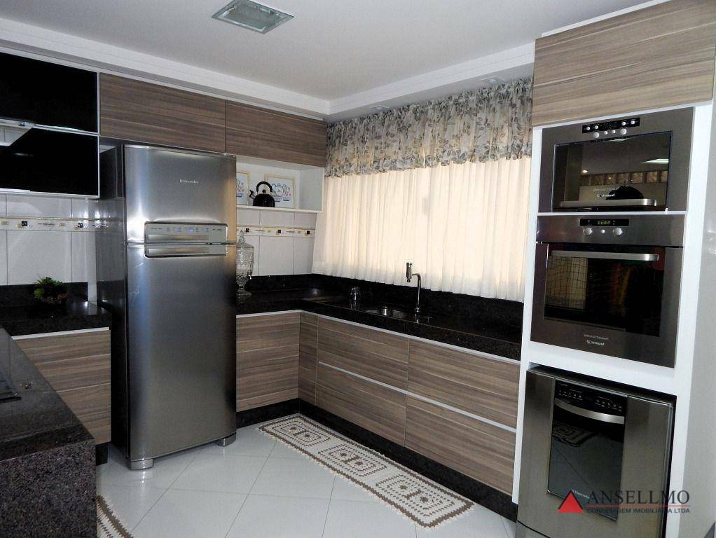 Sobrado, 3 quartos, 340 m² - Foto 17