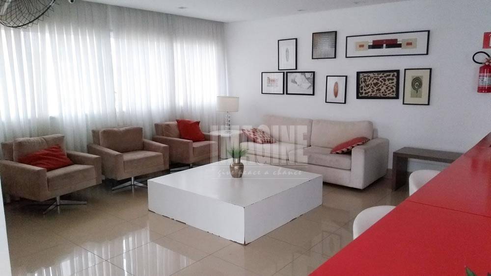 Apartamento à venda com 2 quartos, 70m² - Foto 33