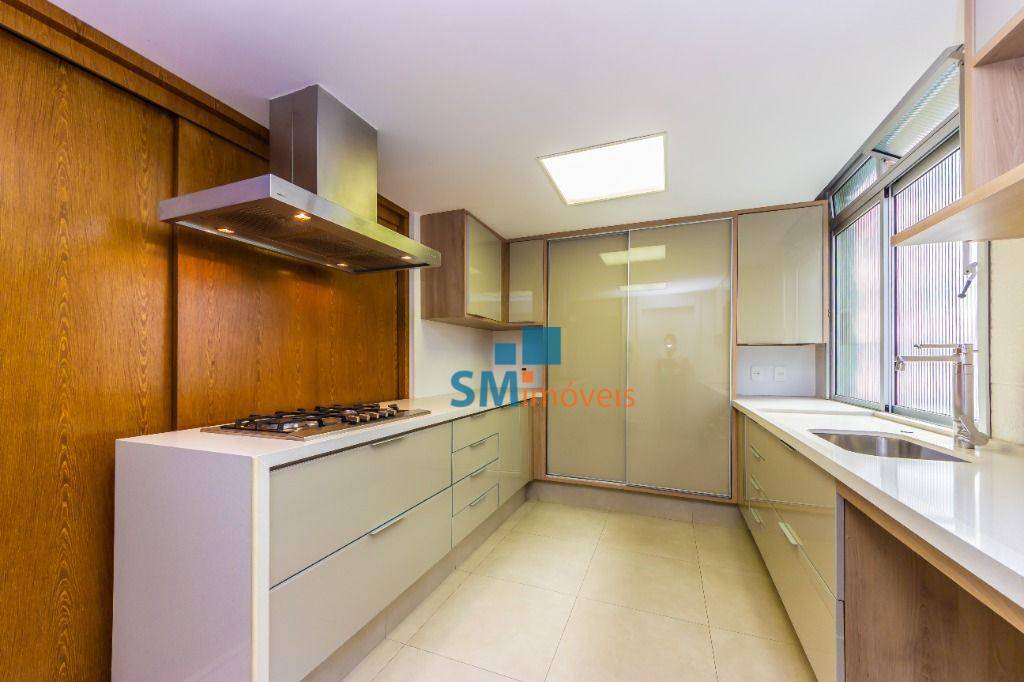 Apartamento à venda com 3 quartos, 140m² - Foto 8