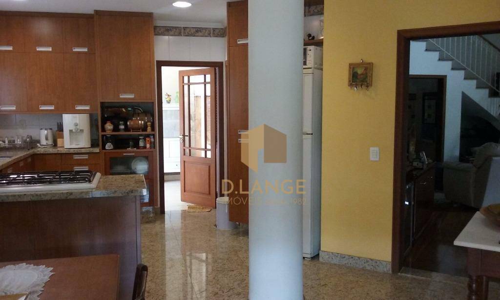 Casa de Condomínio à venda com 3 quartos, 310m² - Foto 18