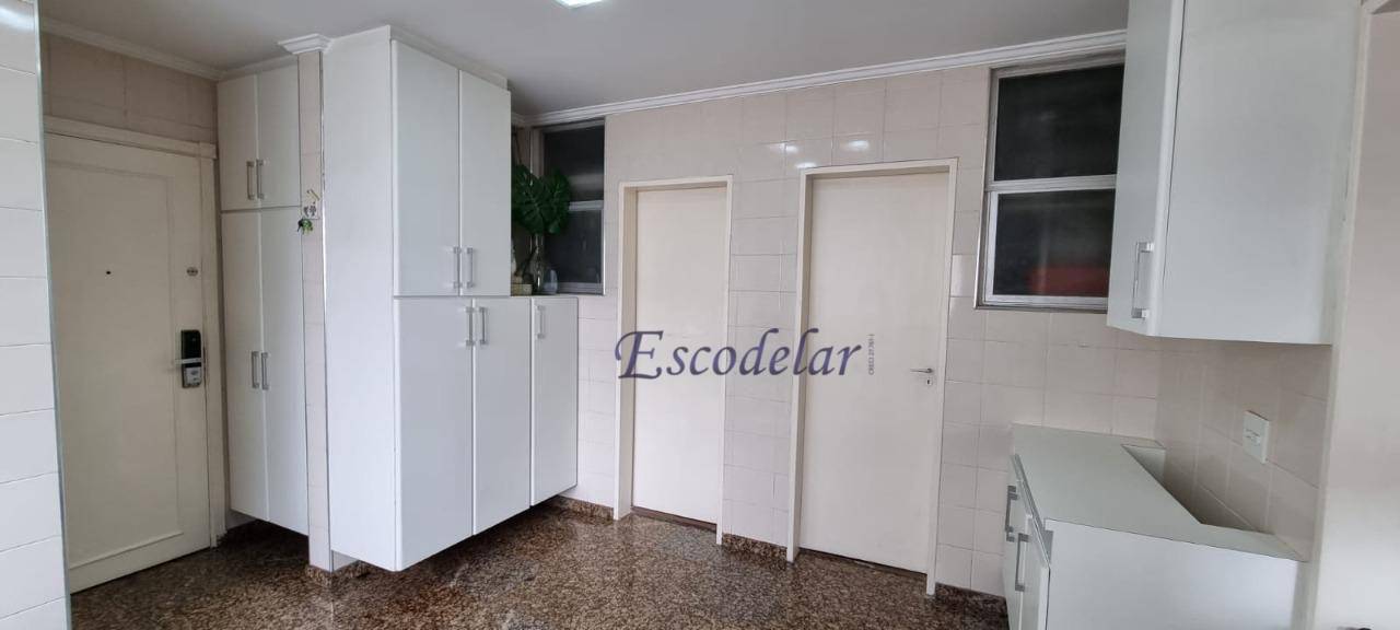 Apartamento à venda com 4 quartos, 225m² - Foto 27