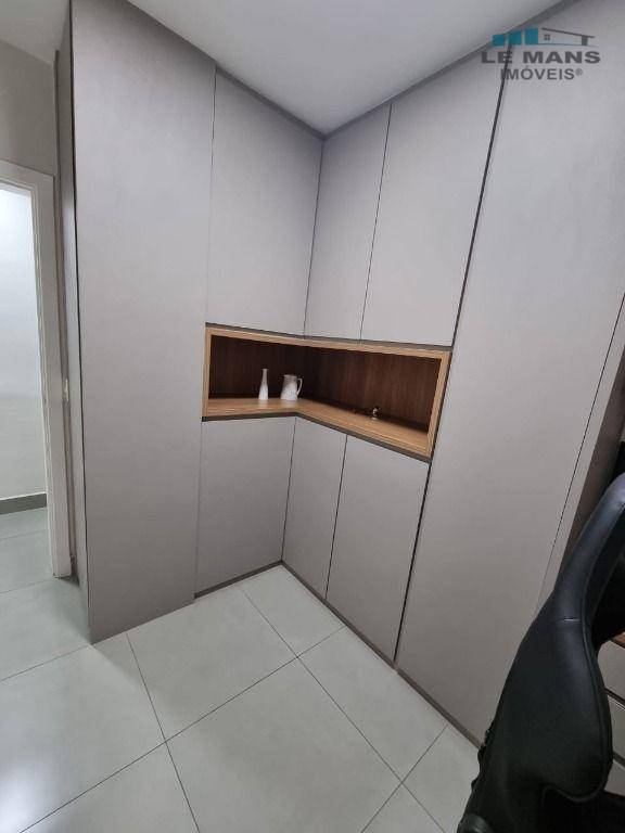 Apartamento à venda com 3 quartos, 85m² - Foto 13