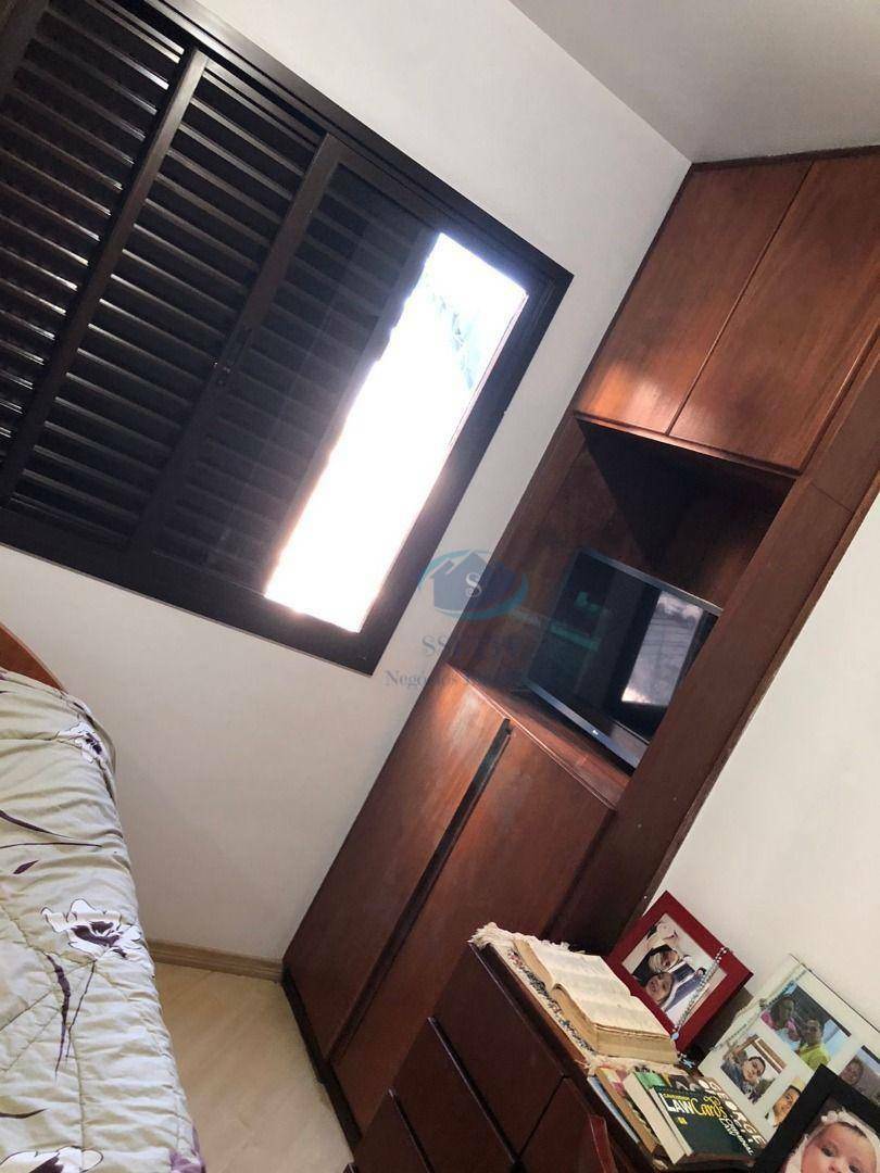 Apartamento para alugar com 3 quartos, 90m² - Foto 14