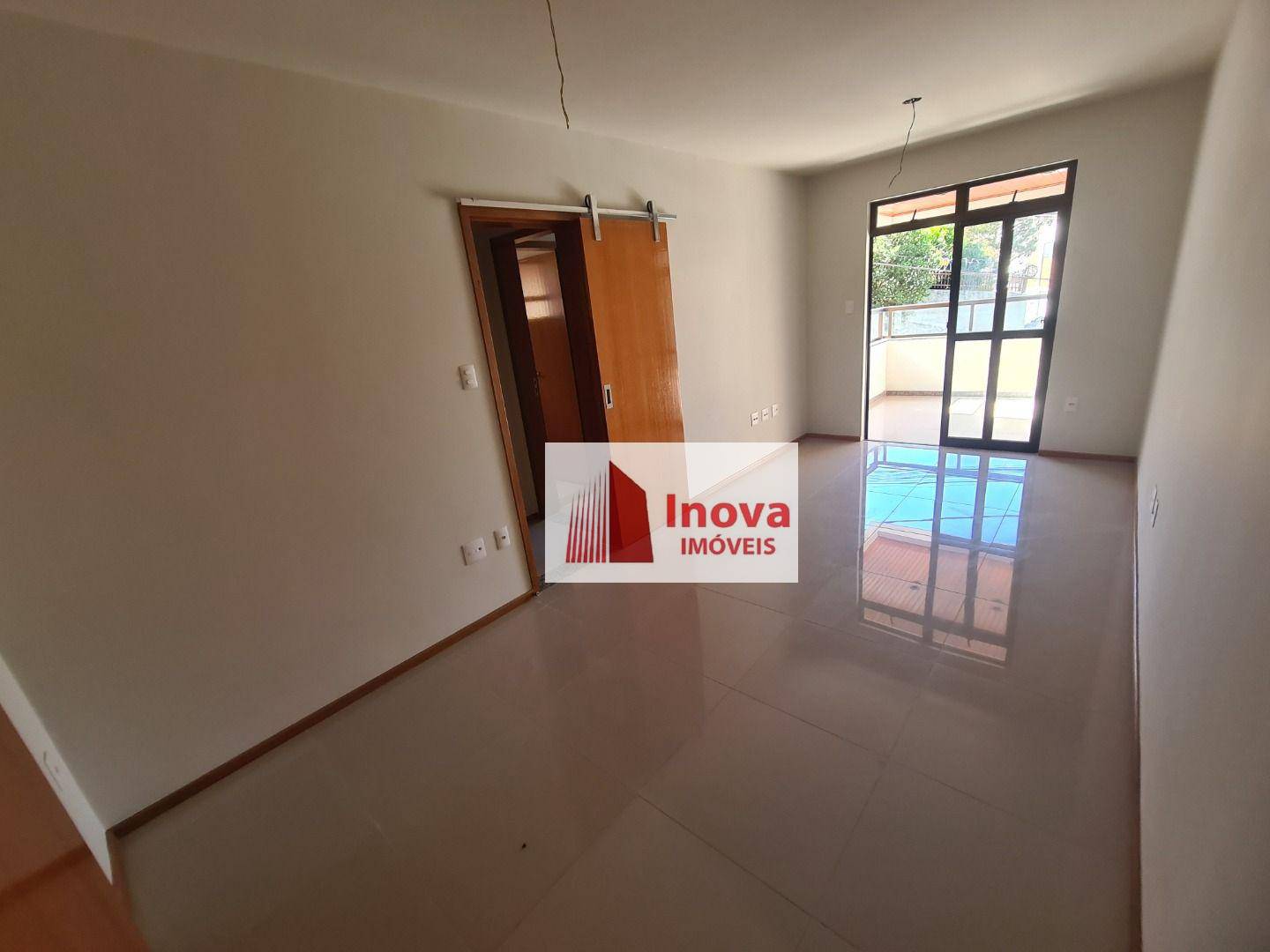 Apartamento à venda com 2 quartos, 70m² - Foto 6