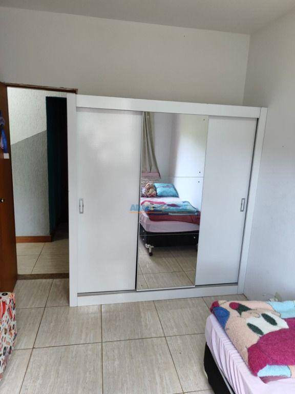 Casa à venda com 3 quartos, 150m² - Foto 12