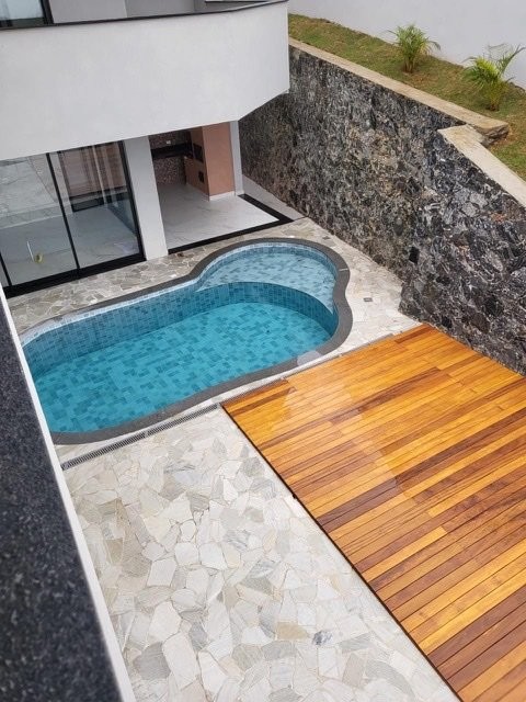 Casa de Condomínio à venda com 3 quartos, 355m² - Foto 9