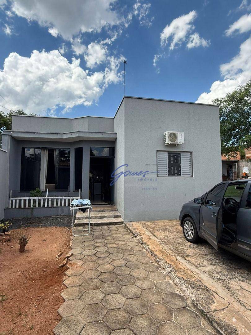 Casa à venda com 2 quartos, 500M2 - Foto 1