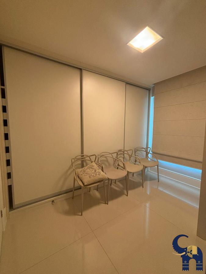 Apartamento à venda com 4 quartos, 207m² - Foto 15