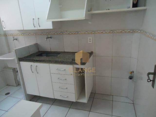 Apartamento à venda com 2 quartos, 50m² - Foto 2