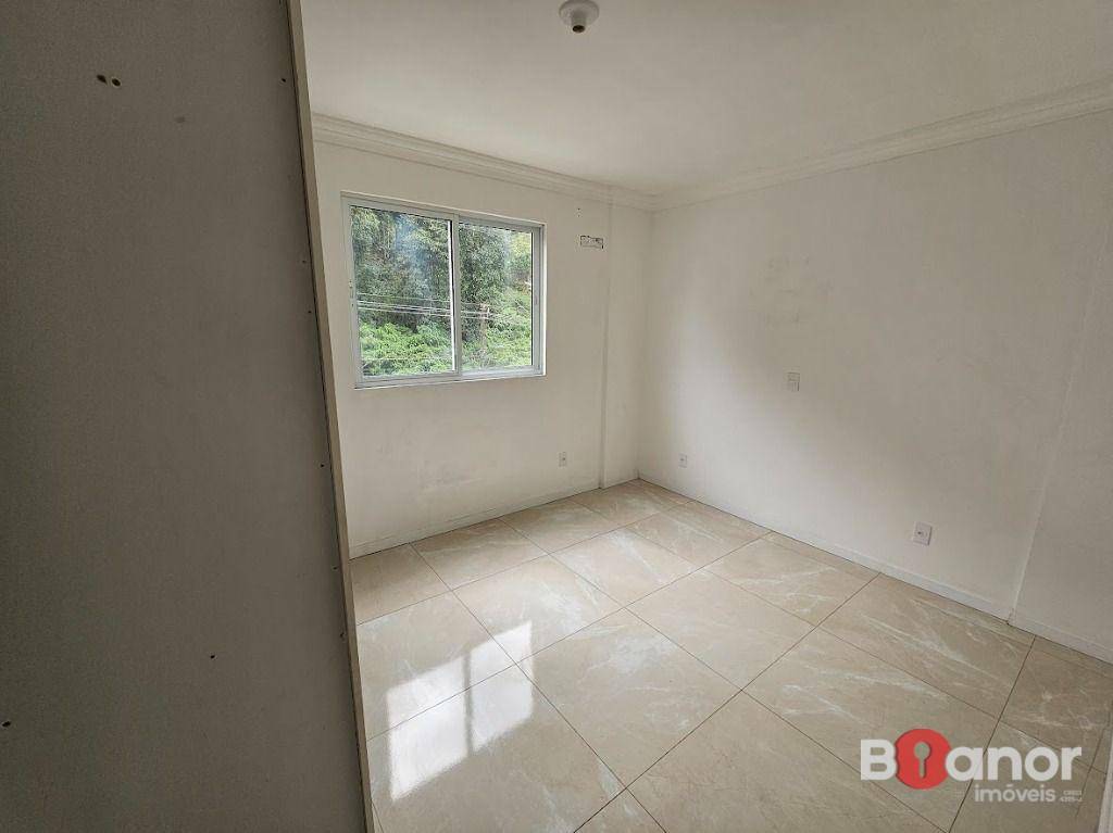 Apartamento à venda com 2 quartos, 90m² - Foto 13