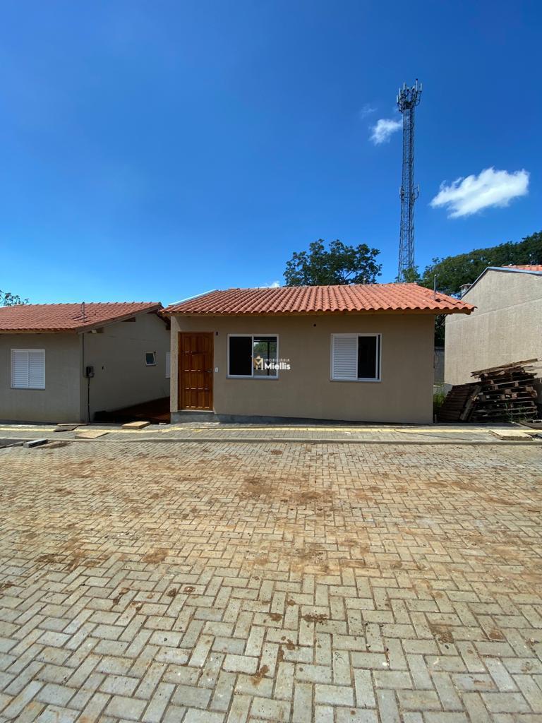 Casa à venda com 2 quartos, 50m² - Foto 5