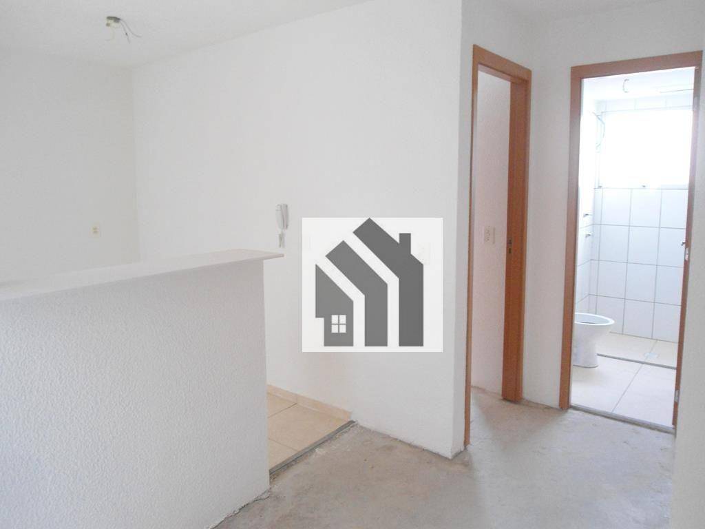 Apartamento à venda com 2 quartos, 42m² - Foto 2